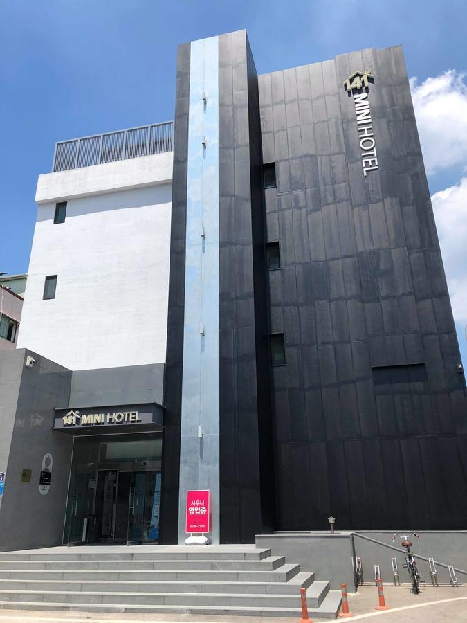 Mini Hotel 141 Kjongdzsu Kültér fotó