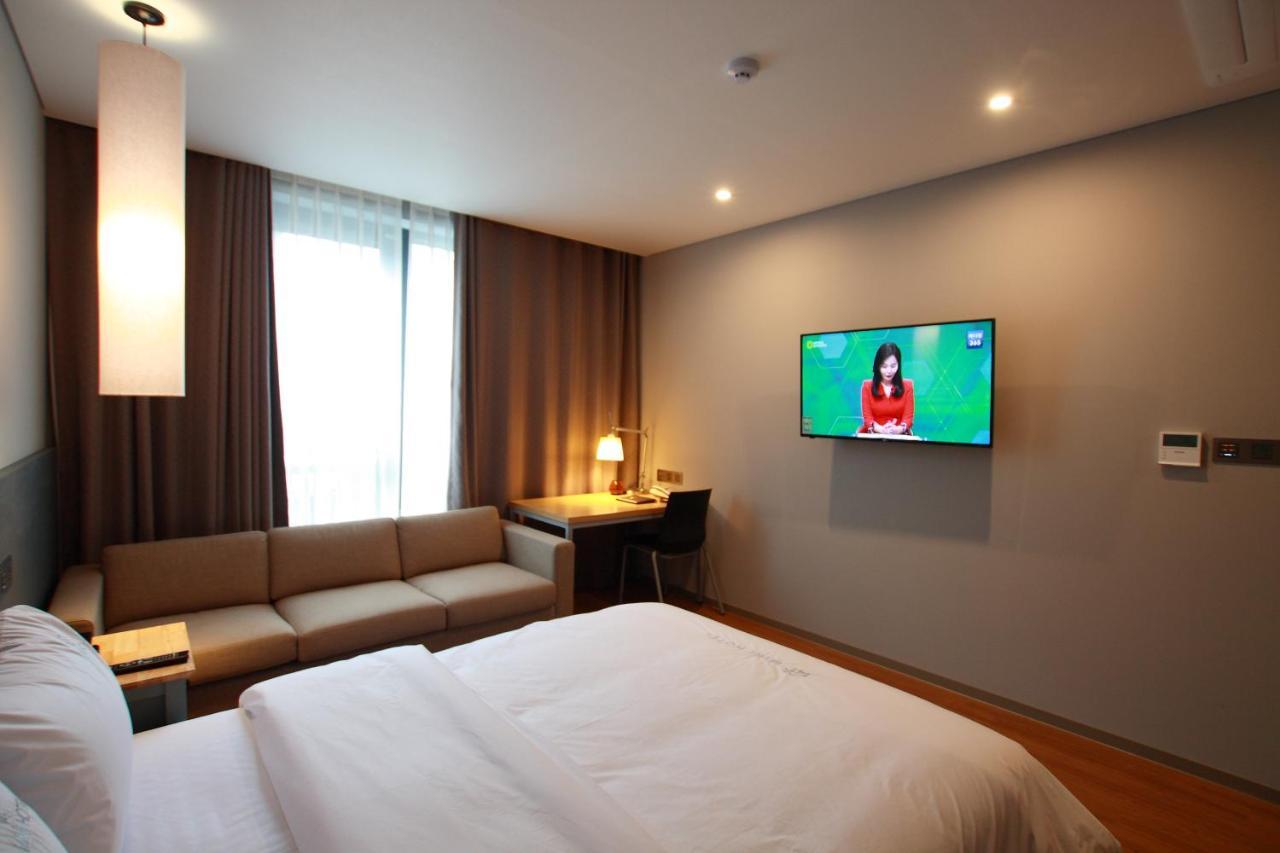 Mini Hotel 141 Kjongdzsu Kültér fotó