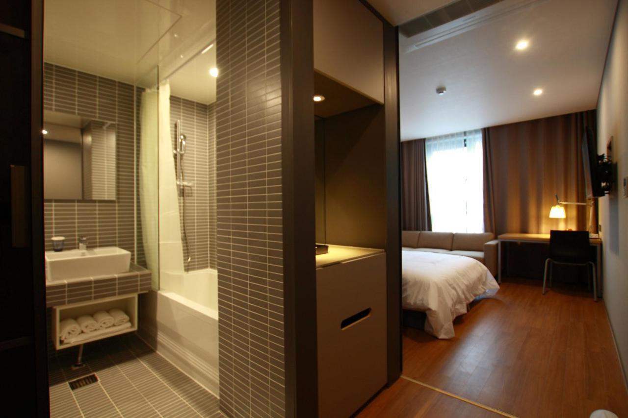 Mini Hotel 141 Kjongdzsu Kültér fotó