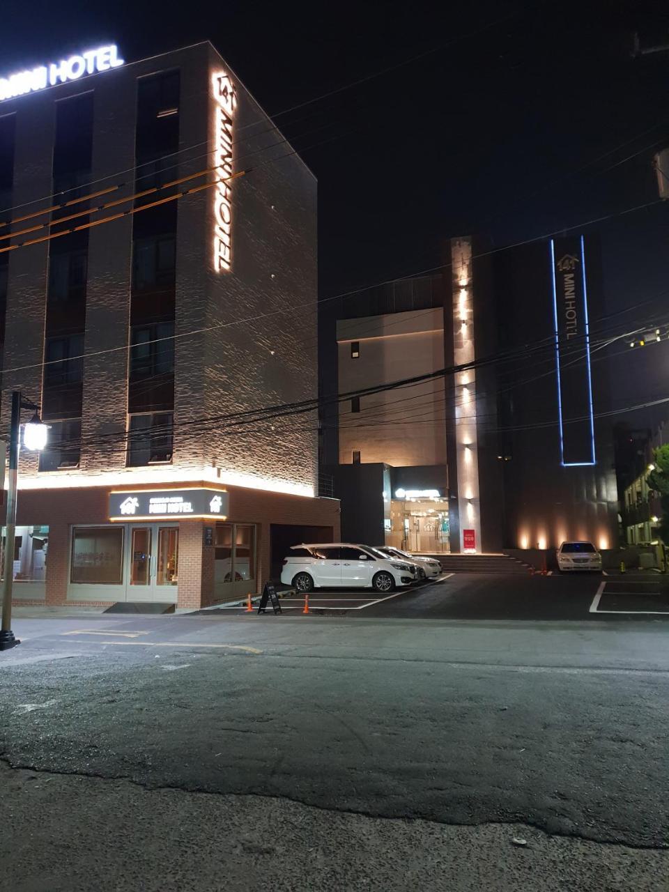 Mini Hotel 141 Kjongdzsu Kültér fotó