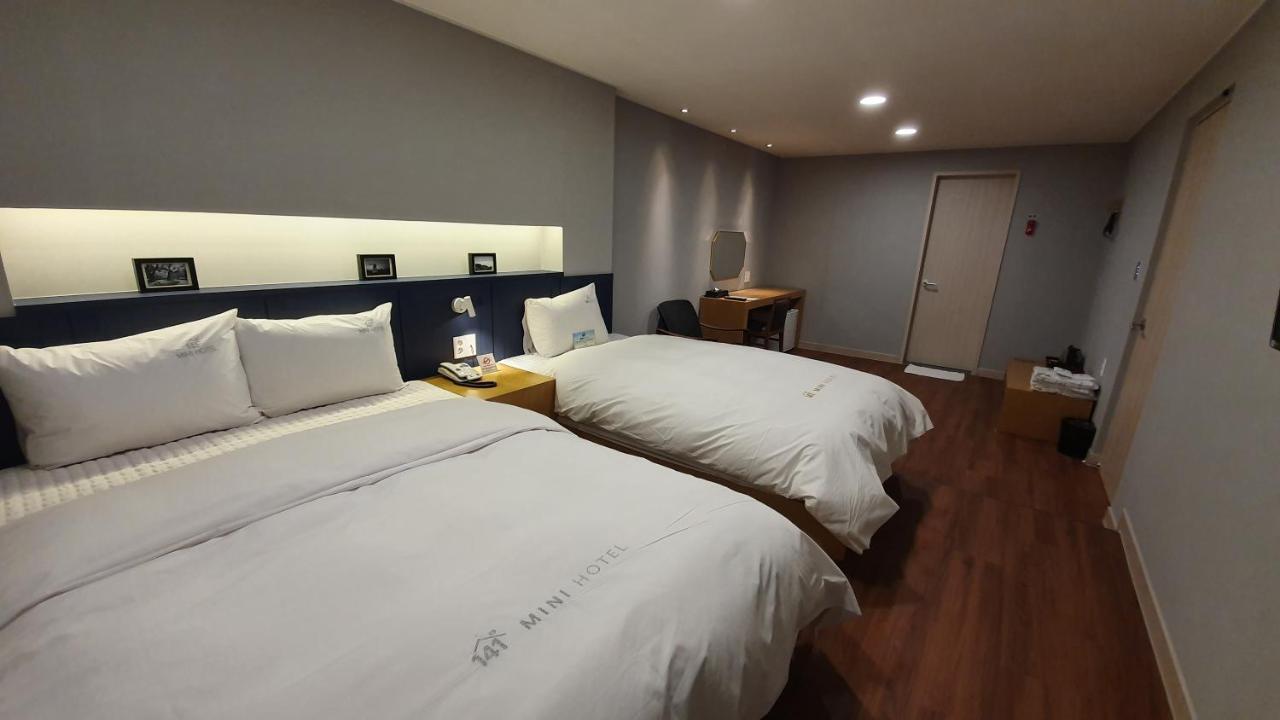Mini Hotel 141 Kjongdzsu Kültér fotó